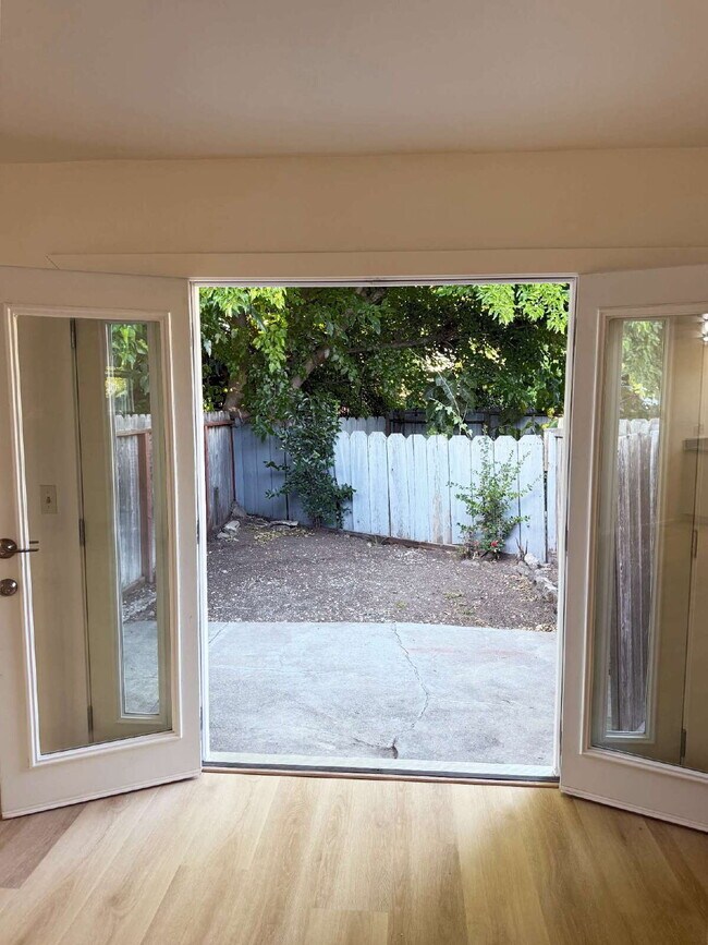 Foto del edificio - 2BD/1BA Single-Level Home Near Sonoma Plaza | Available Now!