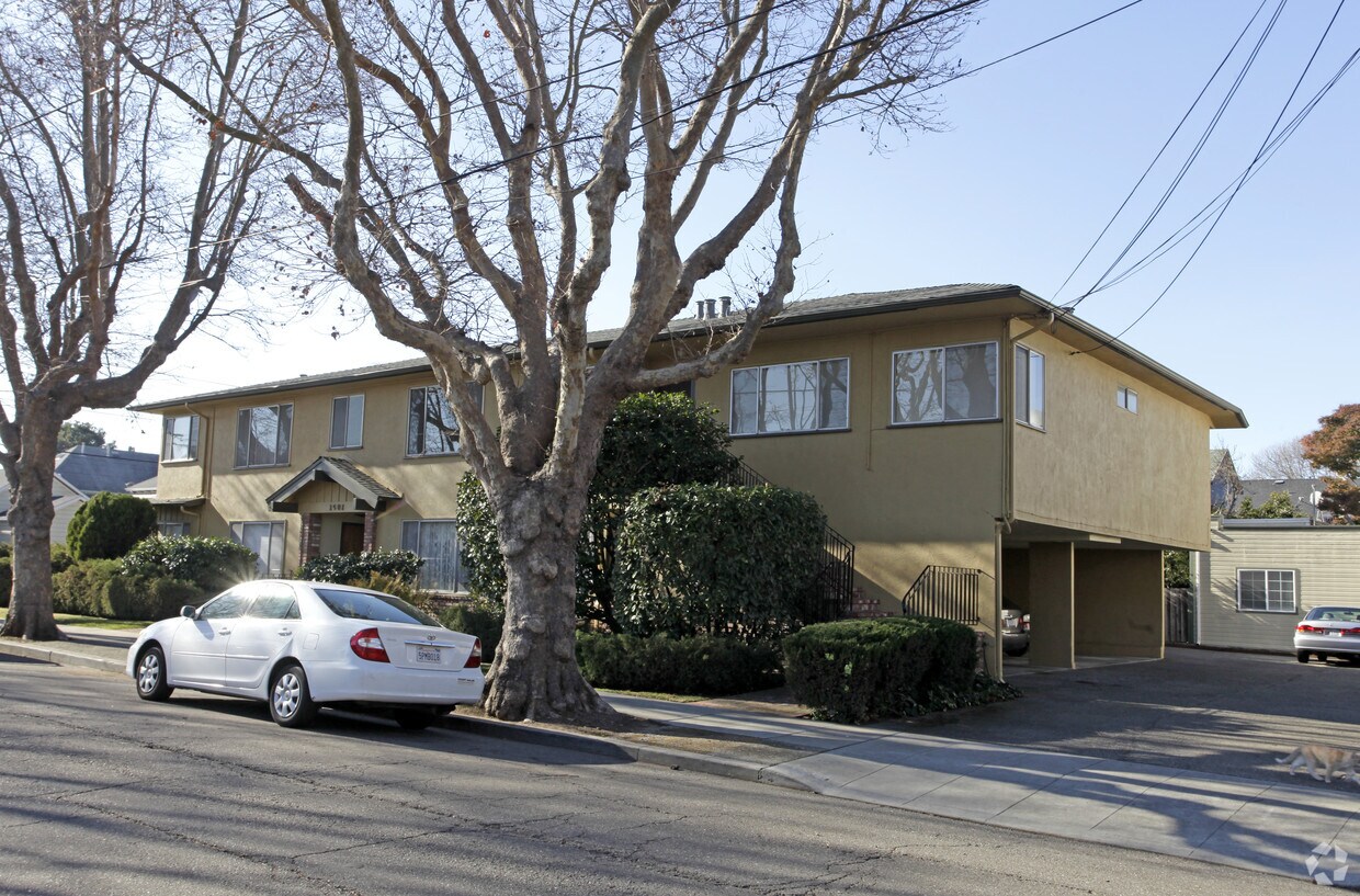 Foto del edificio - 1023 Santa Clara Ave