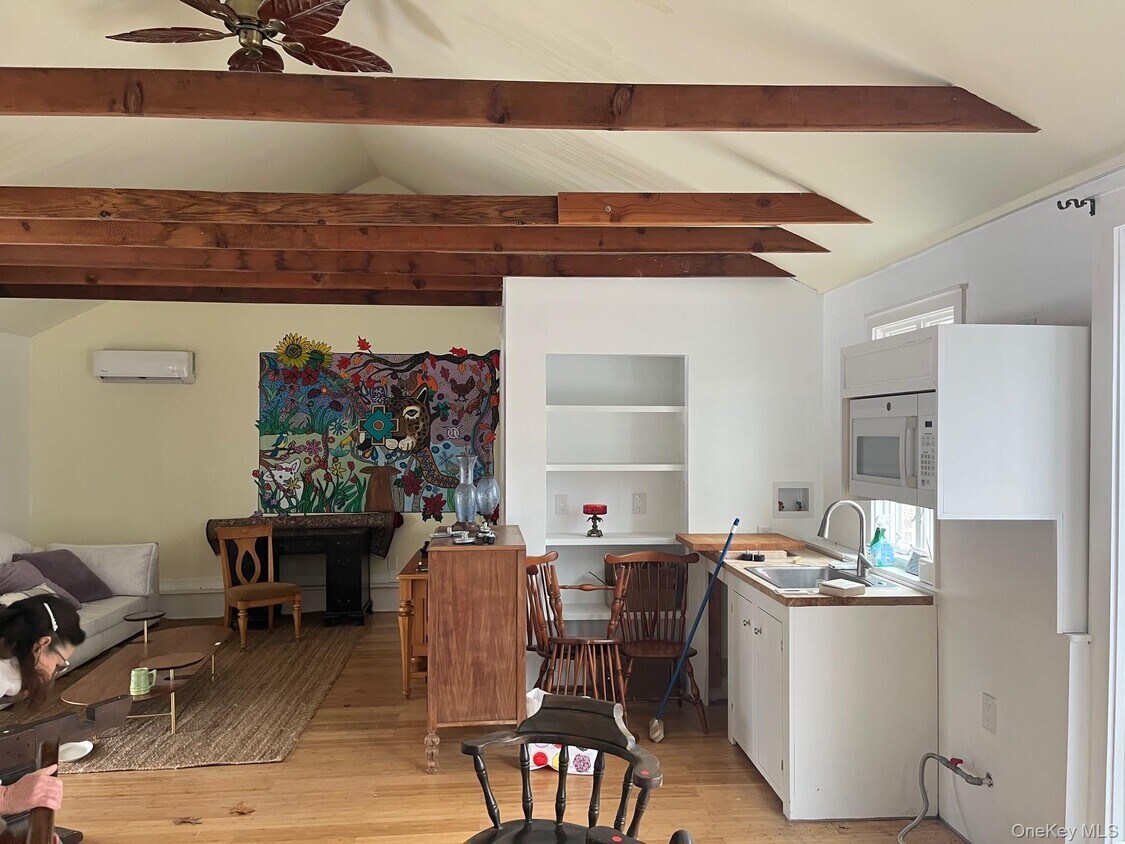 Foto del edificio - 178 Barnes Rd