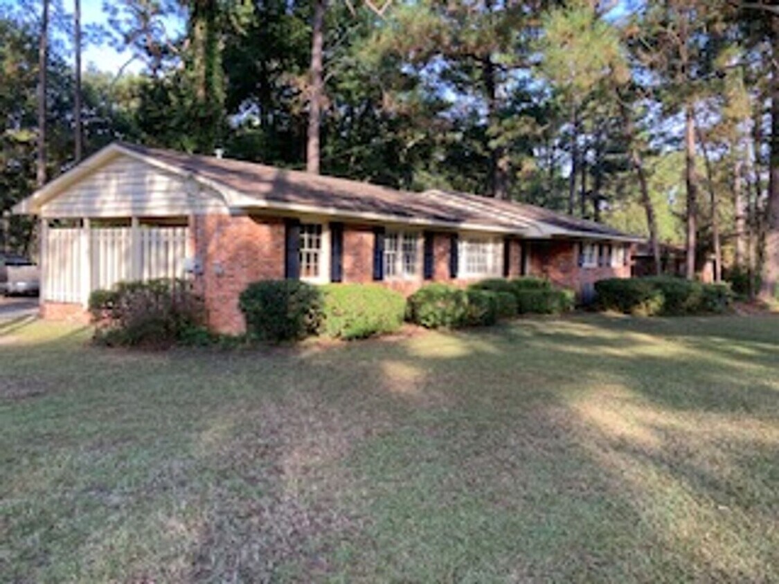 Primary Photo - Newly Remodeled 3 Bed 2 Bath
