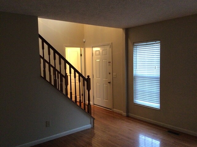 Foto del edificio - 6600 Waverly Park