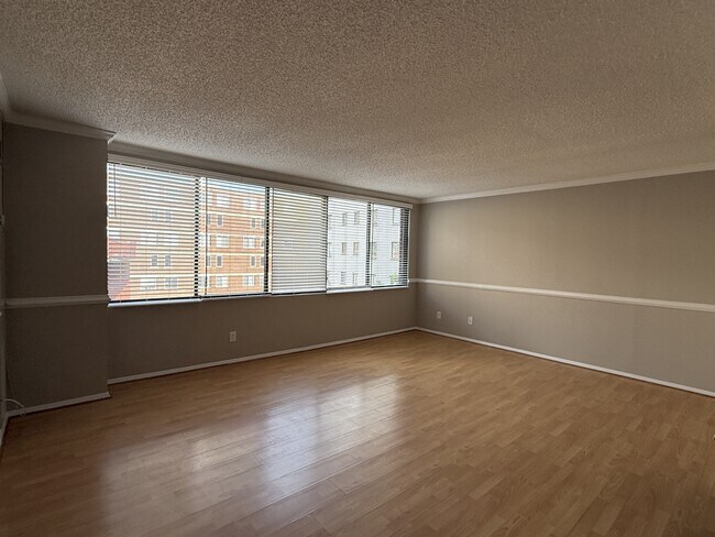 Foto del edificio - 1245 13th St NW