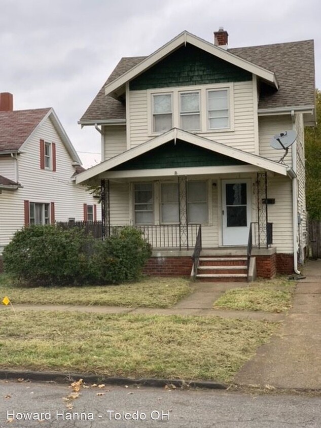 Primary Photo - 3 br, 1 bath House - 819 Booth Avenue