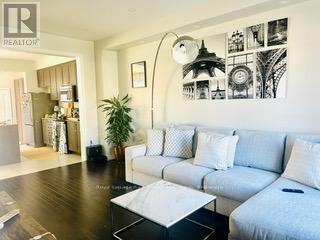 Photo du bâtiment - 107 East's Corners Blvd