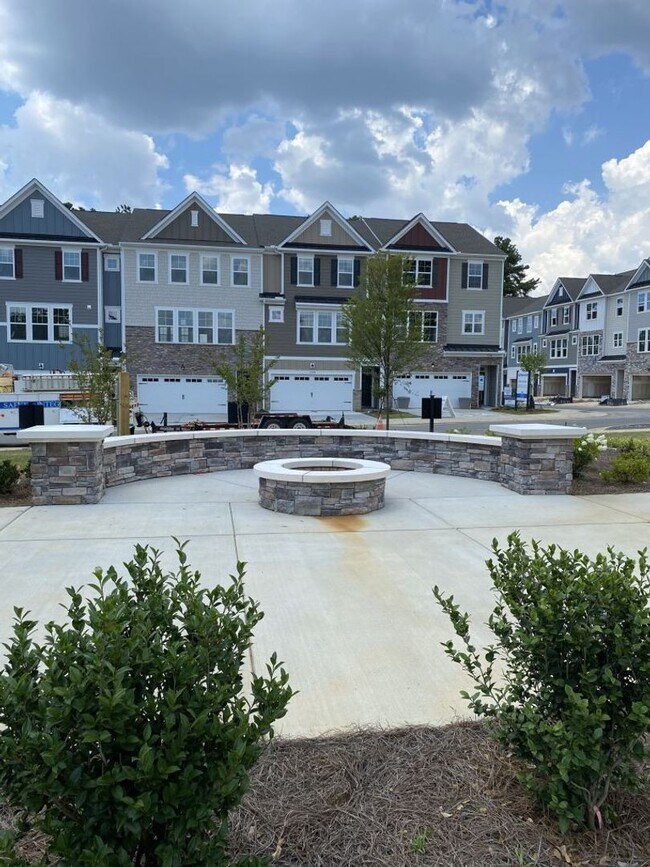 Foto del edificio - Coming Soon!!!  Townhome in Ardrey North