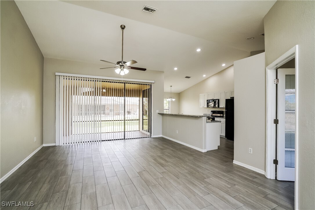 Foto principal - 2805 NW 24th Pl