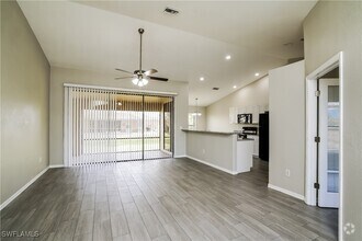 Building Photo - 2805 NW 24th Pl