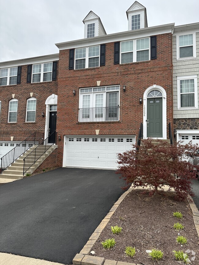 Front - 16654 Danridge Manor Dr