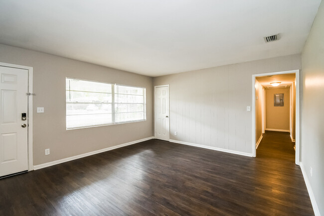 Foto del edificio - 3 Bedroom Jacksonville Home