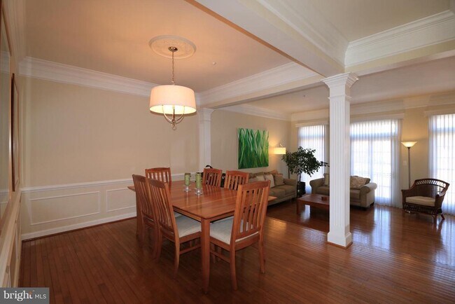 Foto del edificio - 13539 Flowerfield Dr