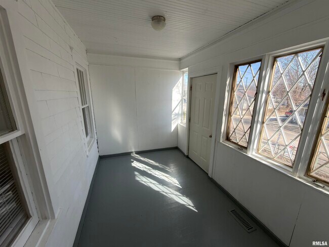 Foto del edificio - 1815 N Sheridan Rd