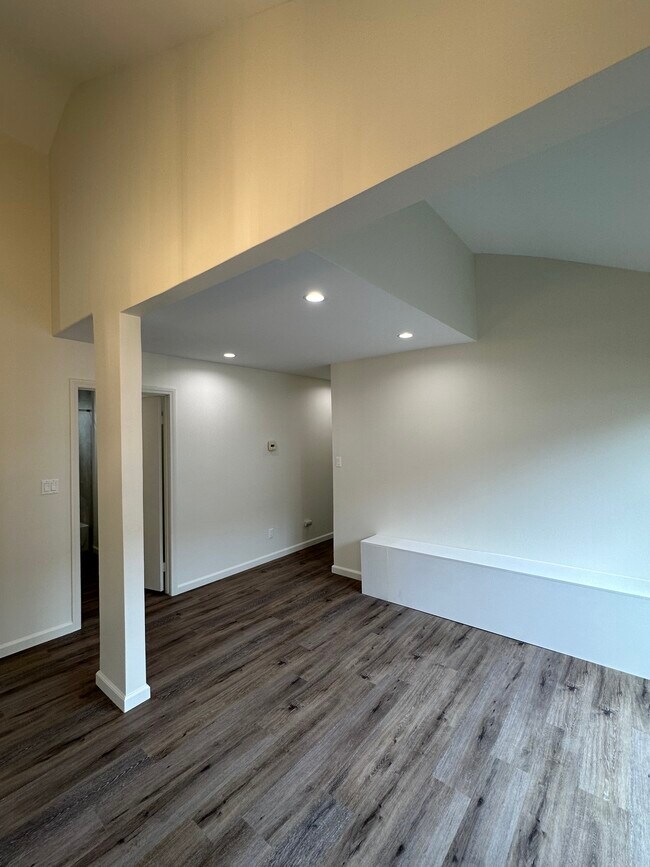 Foto del edificio - 3623 W 105th St