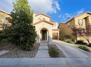 Building Photo - 10032 Pimera Alta St