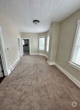 Building Photo - 331 Kaufmann Ave