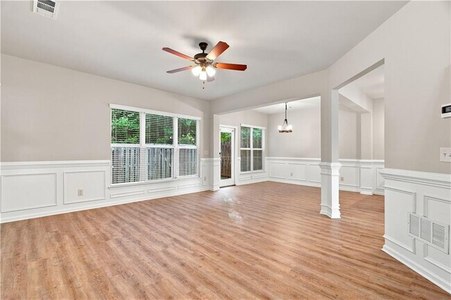 Foto del edificio - 1336 Brookmere Way