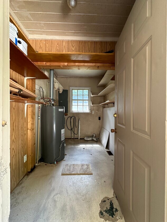Primary Photo - 600 McLendon Ave