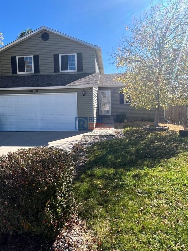 Building Photo - 4000 Dove Ln