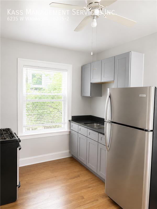 Building Photo - 6235 W Wabansia Ave