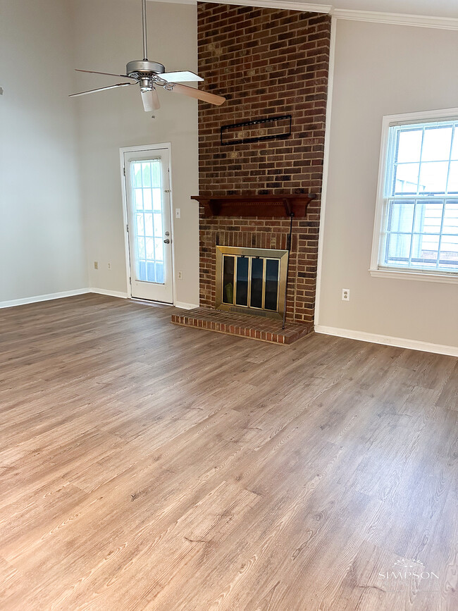 Foto del edificio - 7019 Stoneridge Rd