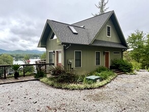 Building Photo - 339 Evergreen Ridge Rd