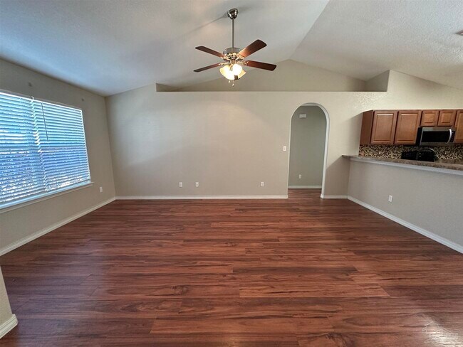 Building Photo - 6854 Sage Brush Ln