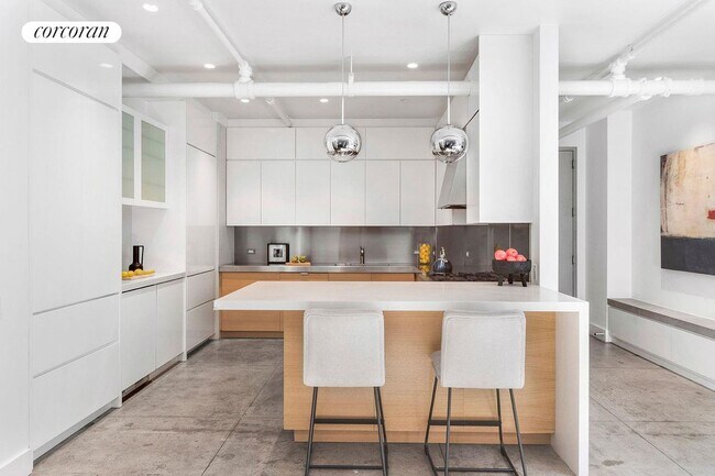 Foto del edificio - 56-62 Cooper Sq