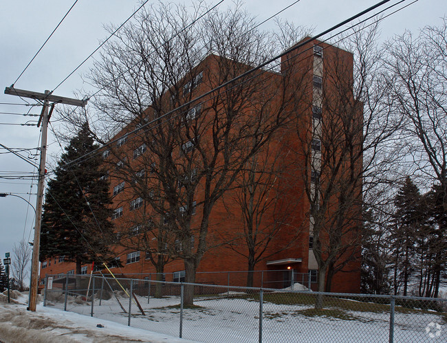 Building Photo - Colonial Apartments I & II