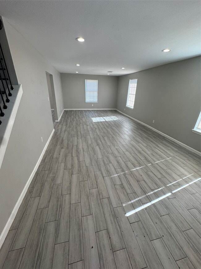 Foto del edificio - 8502 N Main St