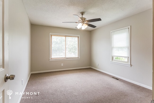 Foto del edificio - 2311 5th E St