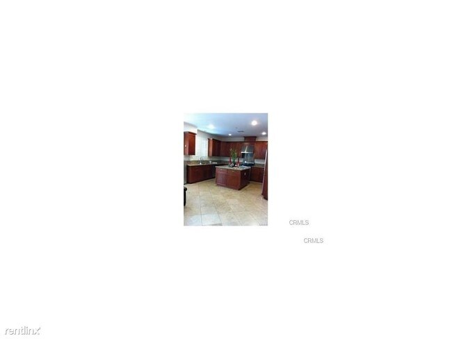 Building Photo - 128 Orange St