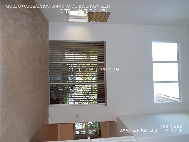 Foto del edificio - 11521 Centaur Way