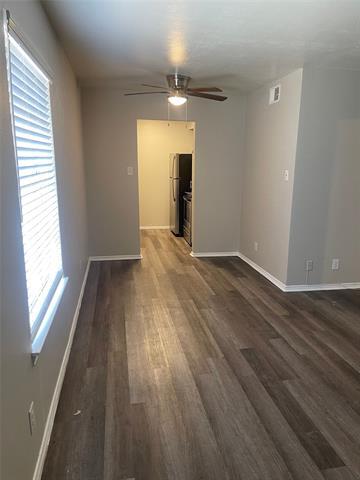 Building Photo - 2211 S Vernon Ave