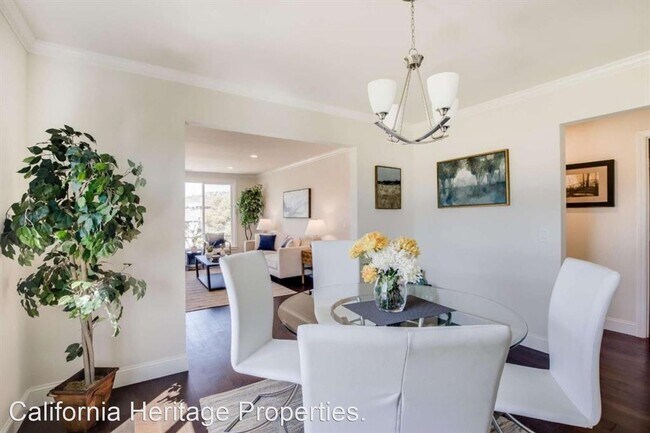 Building Photo - 5 br, 2.5 bath House - 444 E Street