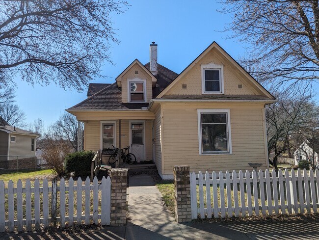 Building Photo - 1438 Kansas Ave