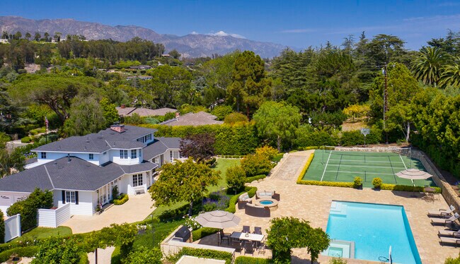 Foto del edificio - 743 Woodland Dr