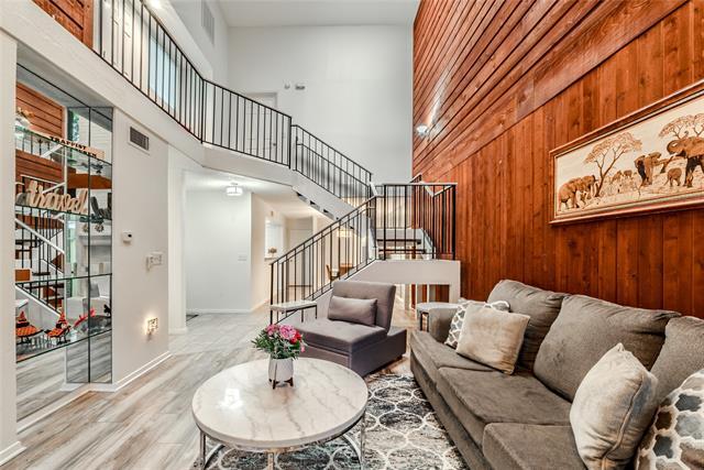 Foto del edificio - 1902 Shorewood Dr