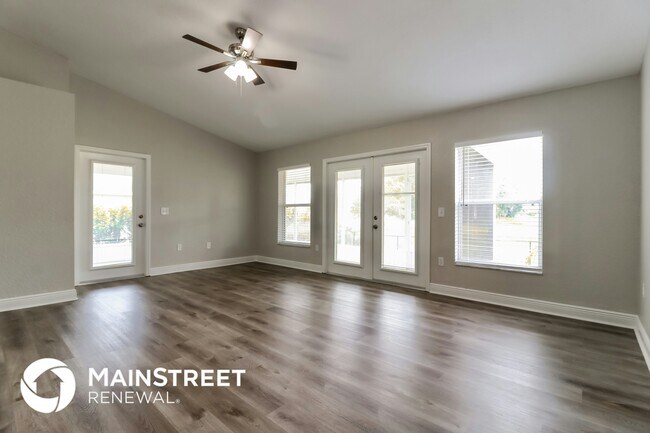 Foto del edificio - 7960 Sugar Pine Blvd