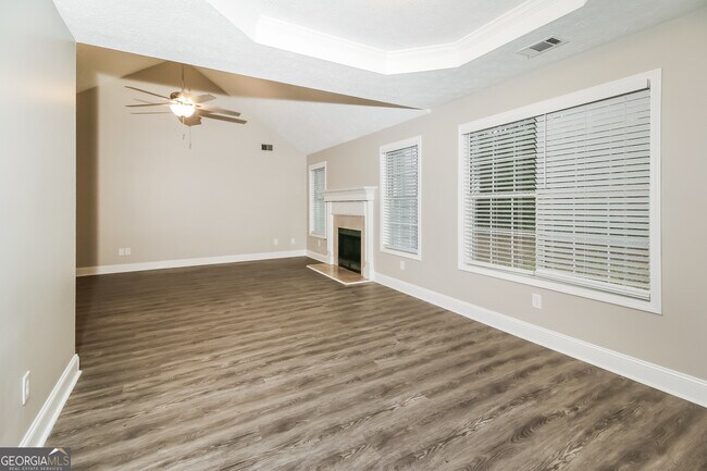 Foto del edificio - 75 Ashton Pl