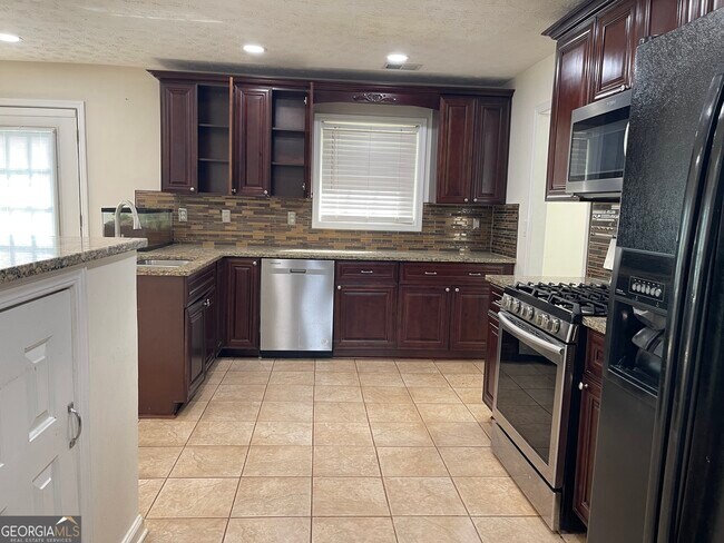 Building Photo - 1480 Walnut Hill Cir