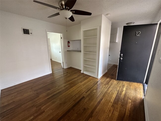 Foto del edificio - 4921 Crawford St