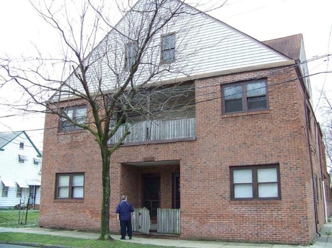 - 6700 Sebert Ave
