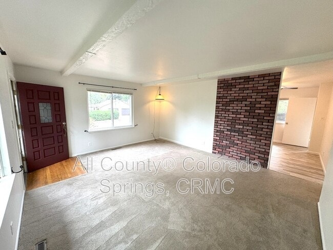 Photo - 1515 Eagle View Drive House