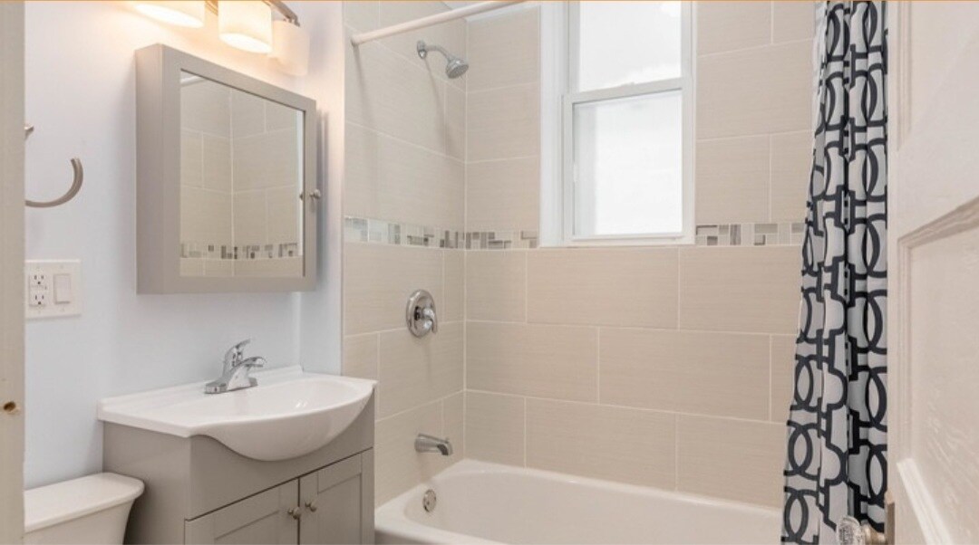 Bathroom - 1306 W 64th St