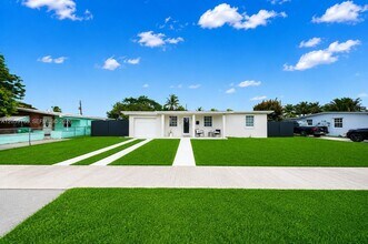 Building Photo - 10731 SW 51st Dr