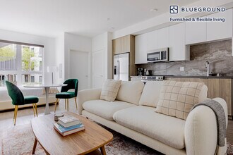 Building Photo - 511 S Harbor Blvd