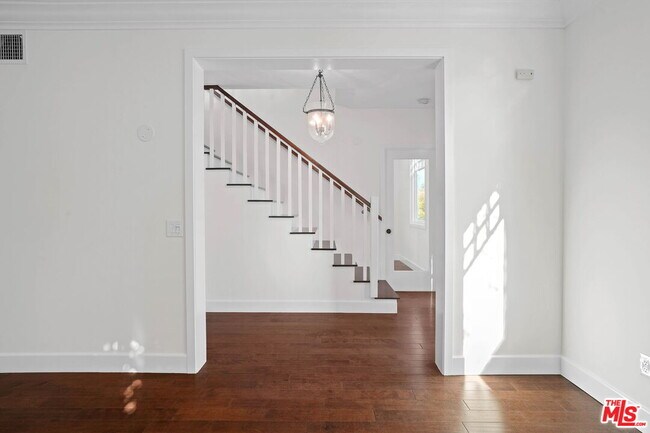 Building Photo - 8125 Colegio Dr