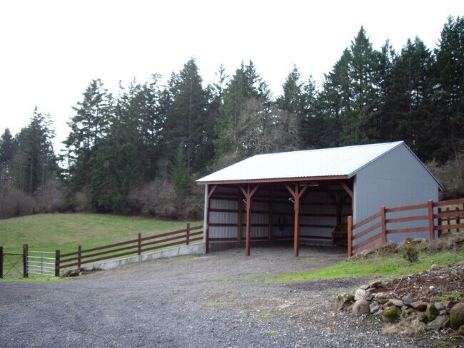 Building Photo - 10445 NW Old Cornelius Pass Rd