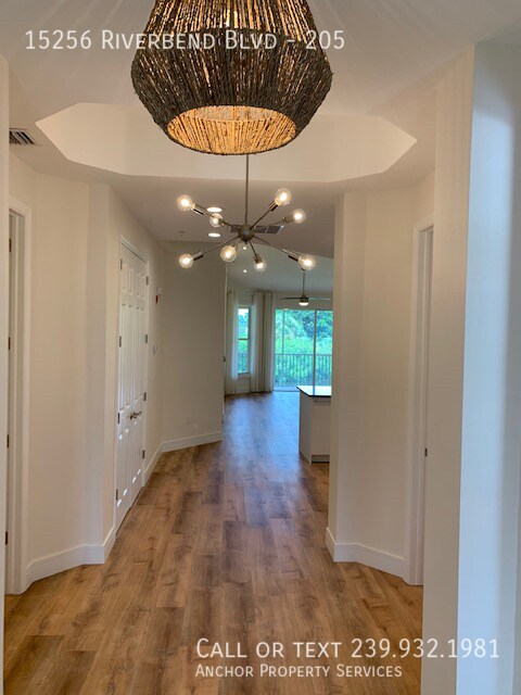 Building Photo - 15256 Riverbend Blvd