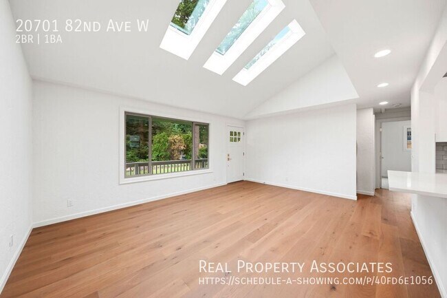 Foto del edificio - 20701 82nd Ave W