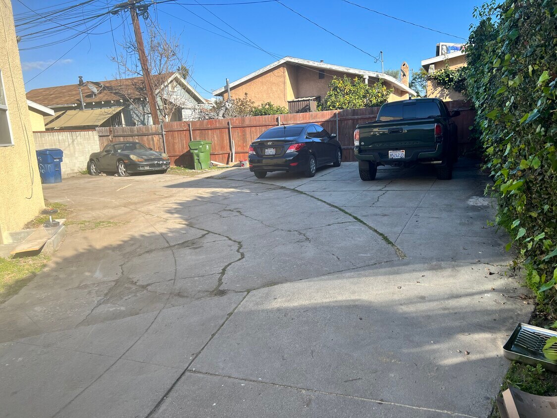 Private parking space - 2210 Clyde Ave